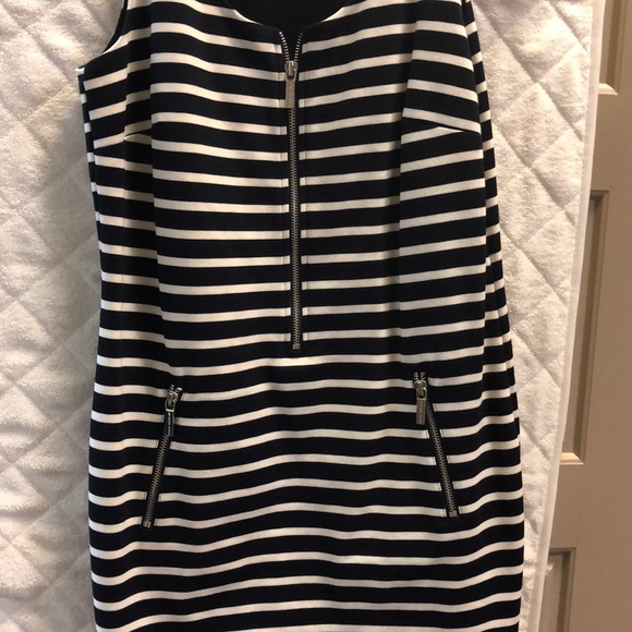 Michael Kors body con cotton dress. - Picture 2 of 2